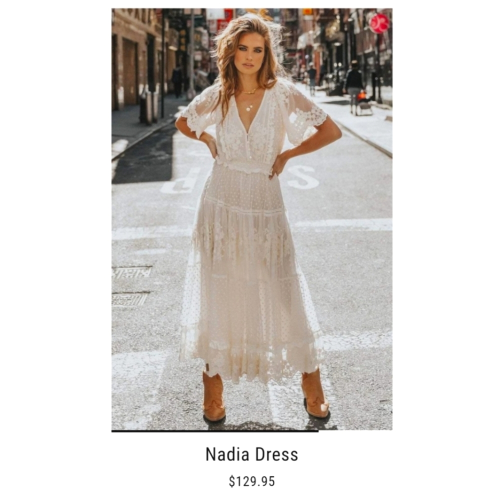 Beautiful elegant NWT white lacie dress 🤍